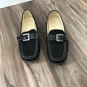 Tod’s woven loafer